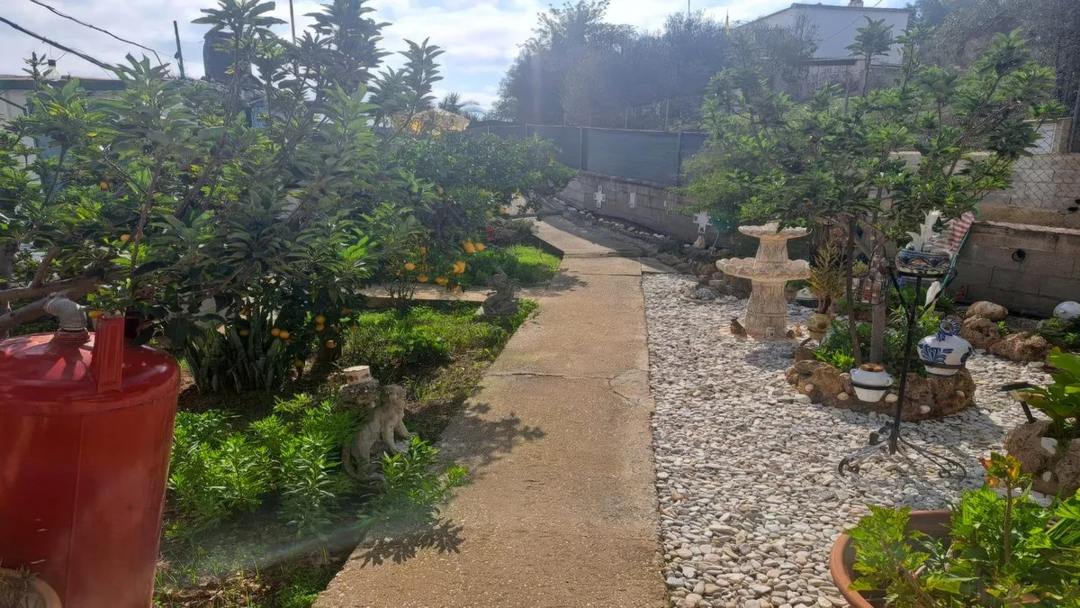 b056f9cc-1a0d-413b-bb9a-bb82621b781c