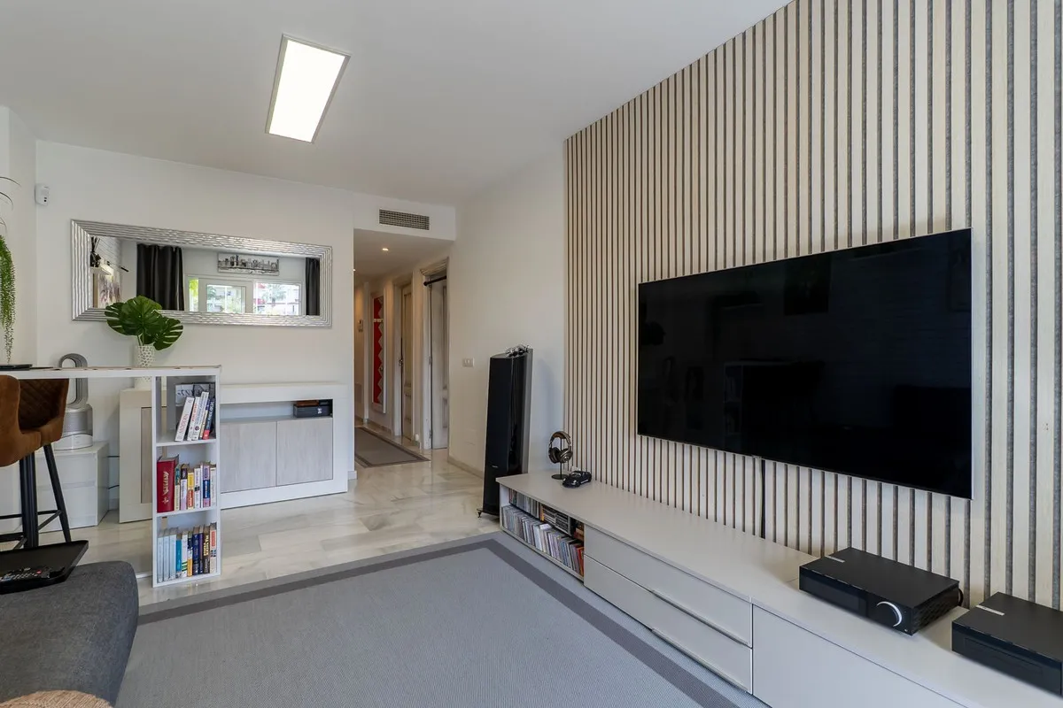 8ebc9c0b-2831-4068-ba6f-121750a18ac6