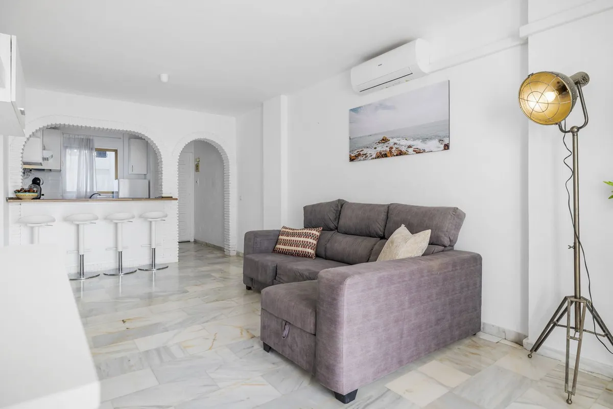 4f29d900-045b-408a-8edf-4ce66baaa769