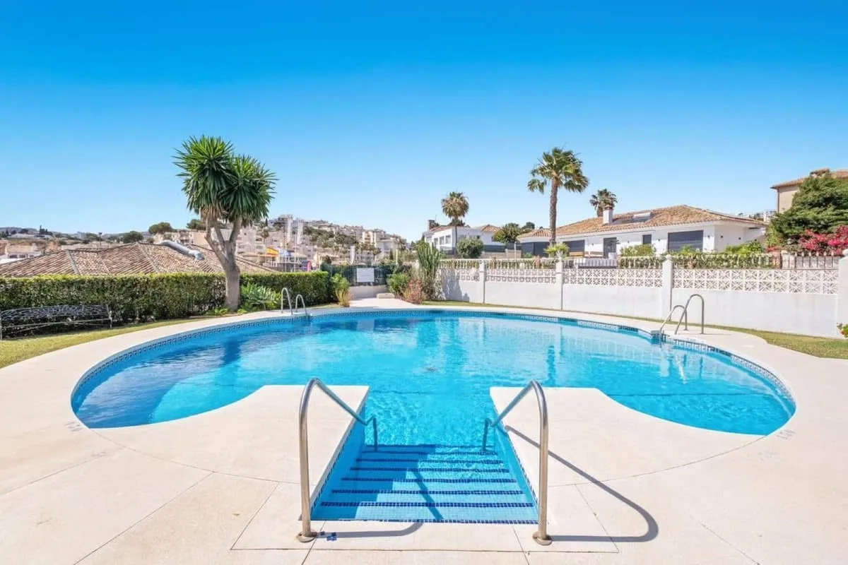 6bf13ff3-3a0d-4e8e-b525-ec534fafbe06