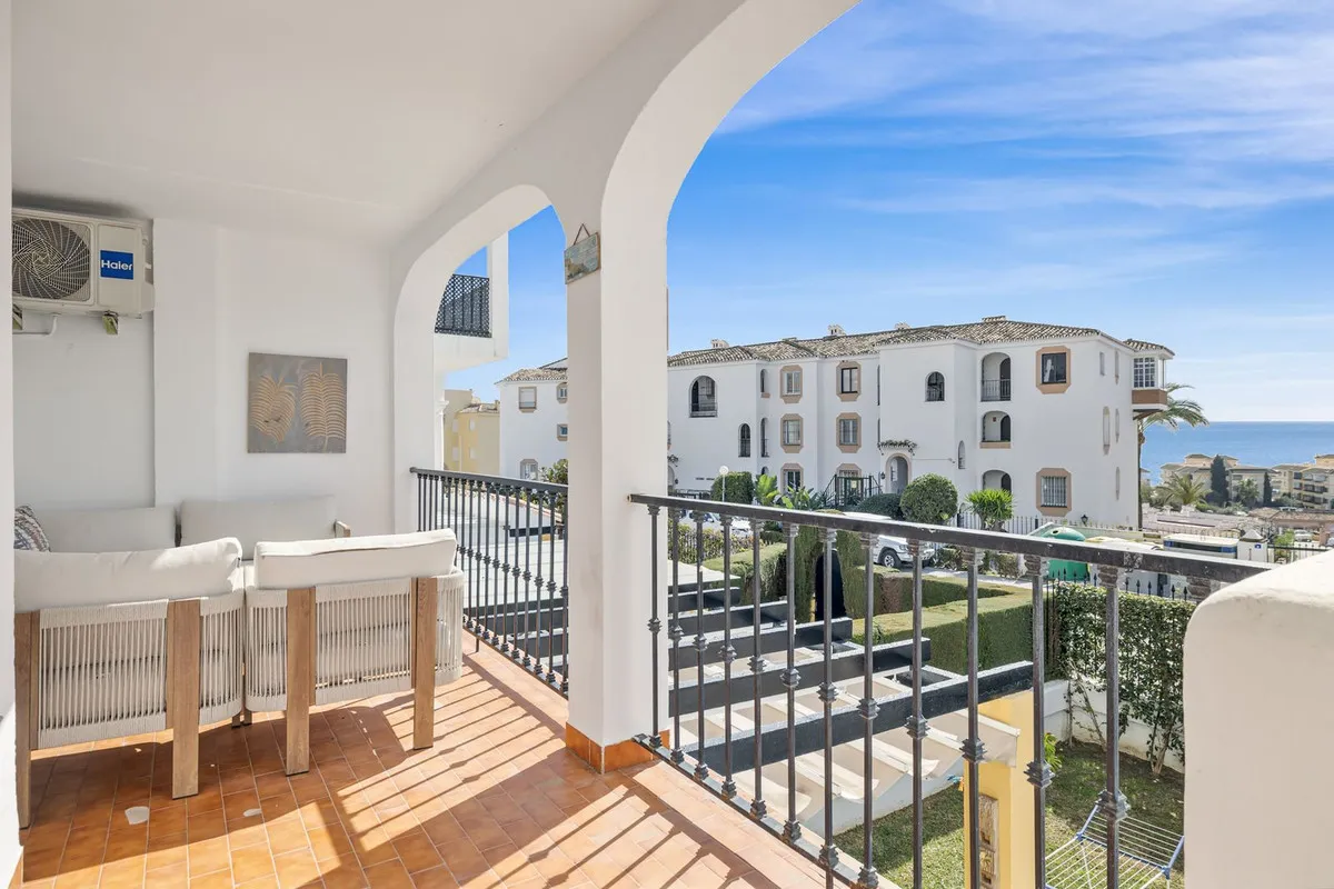 d87a8b26-bb05-43d0-b22d-041a630b1219