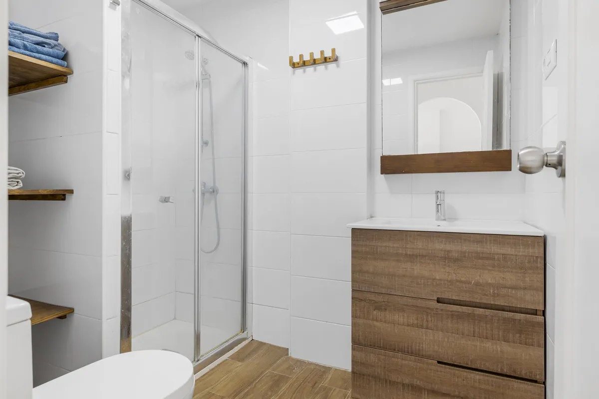 f9c9b726-da4a-4663-b4c7-19f8d8aa4014