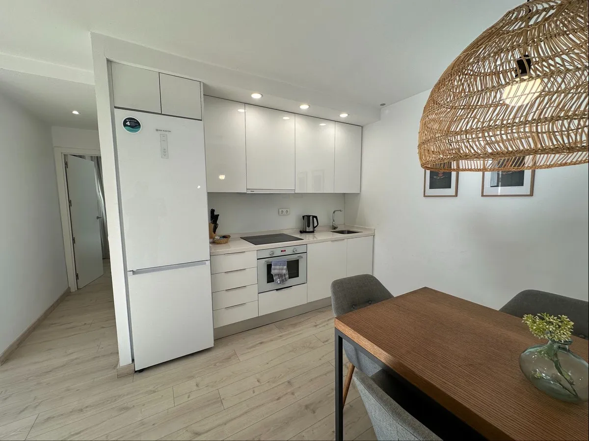 79948719-b594-4270-a5cb-56f8f254cbd0