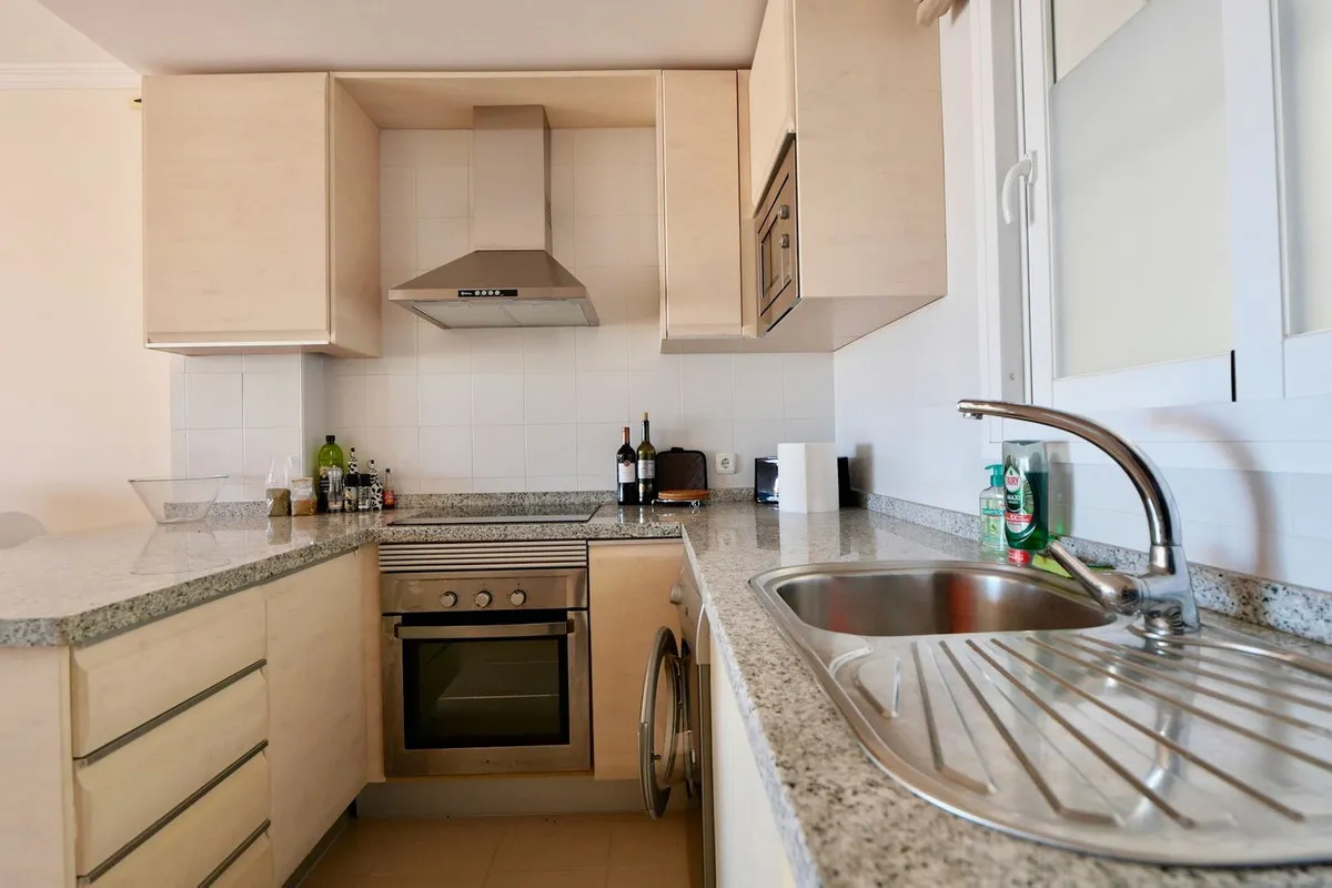 676a0243-08f8-49a4-811c-14d9131a2537