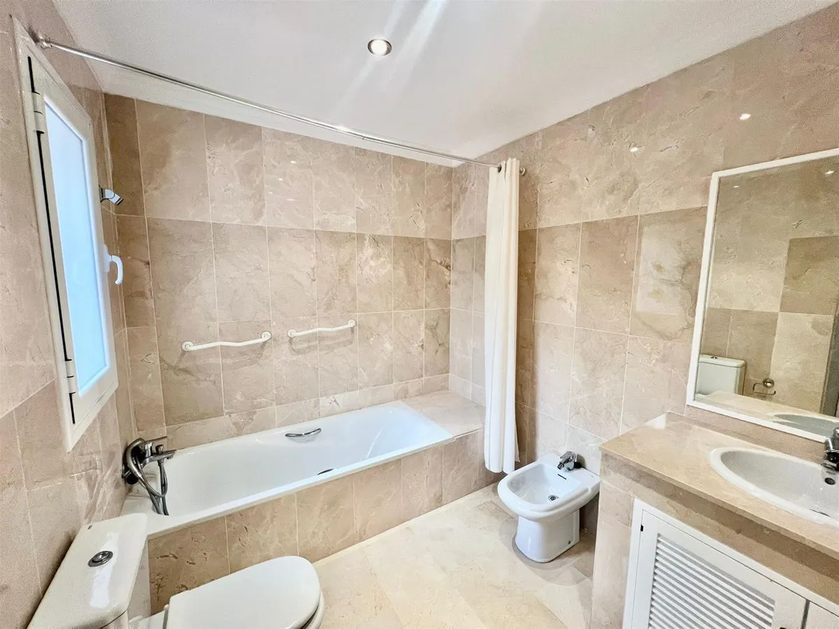 59acb916-b255-4008-8c02-fae150e9c24f