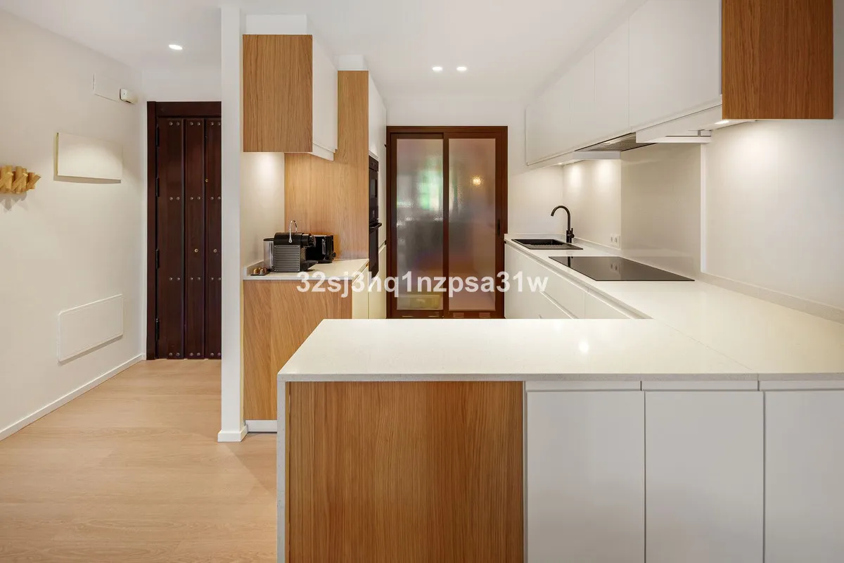 b3272be0-be61-46ff-9aea-6f0da44c74e1