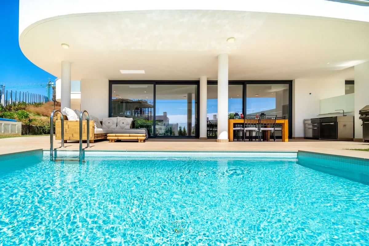 06ee4dd3-4833-4bd2-9379-97ca3465ab77