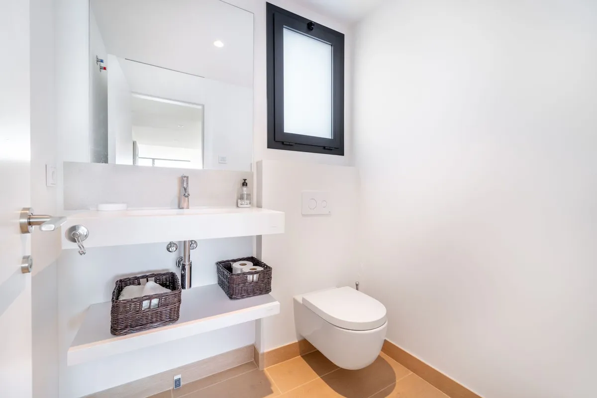 2111b8f7-8538-430e-8855-3179f2ba5c07