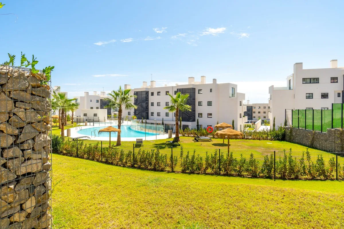 25b4d288-d0a6-4c9d-a887-8319b0f86196