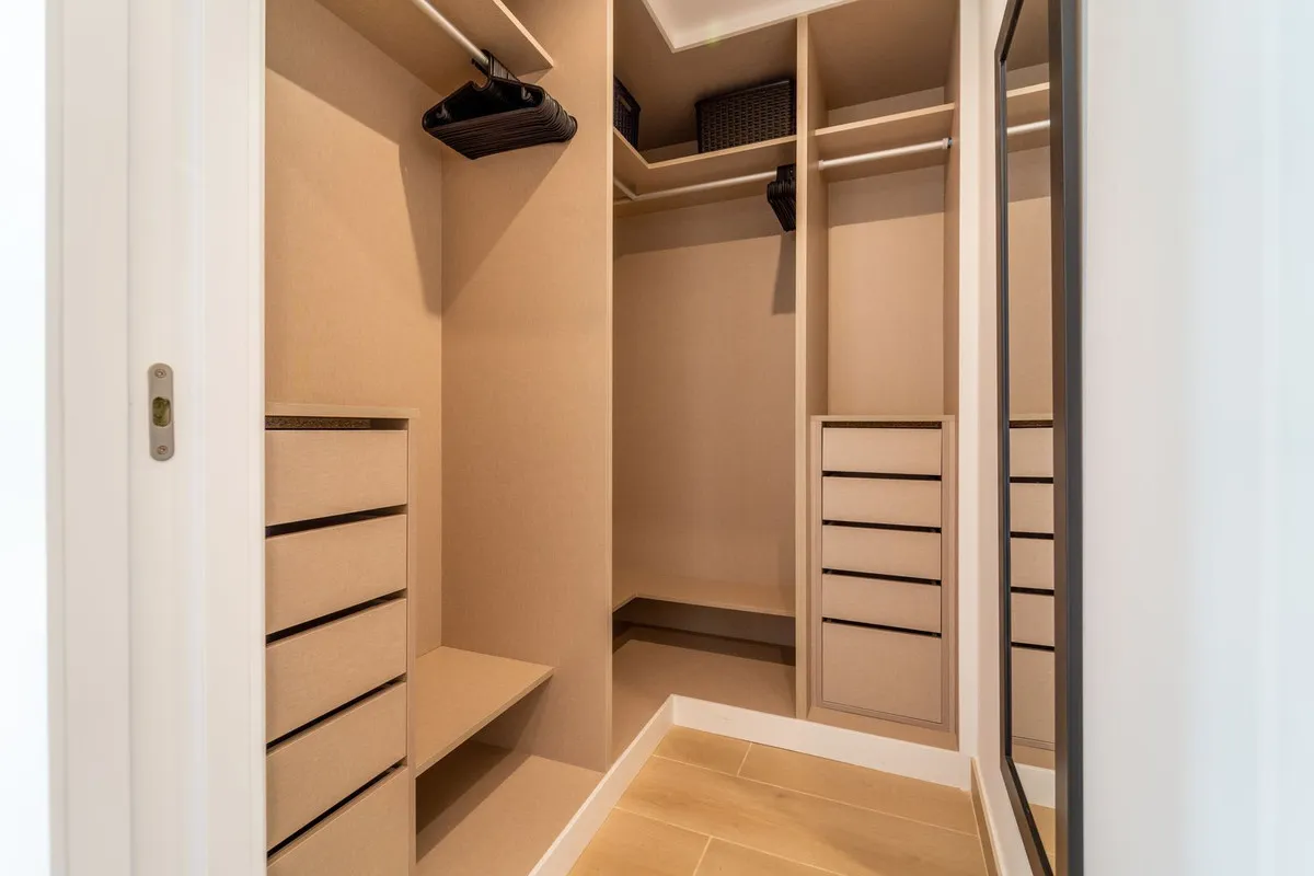 402c298d-d6df-4b33-941f-594c53546242