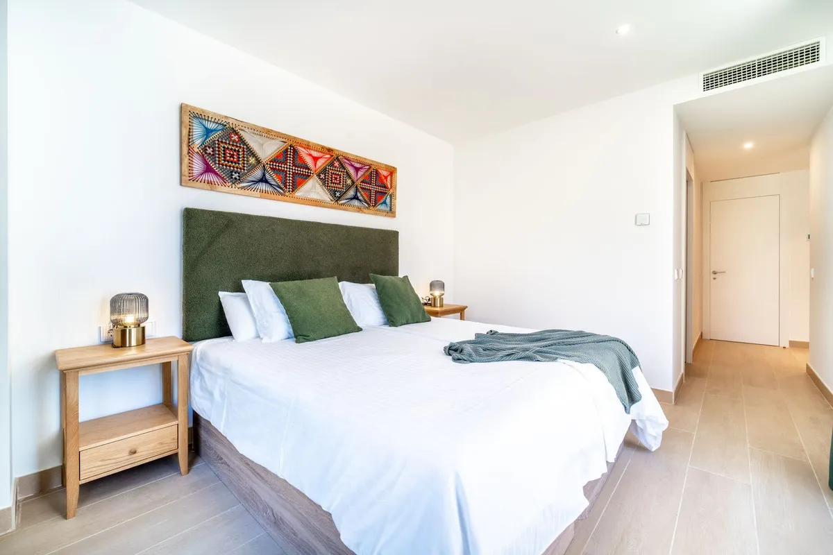 43040dae-6f50-4938-8fe4-a5730580eb64