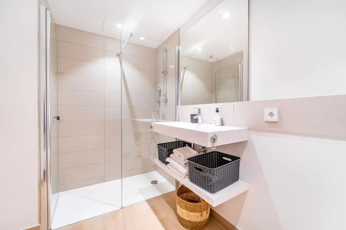 e3e3f17a-2dea-4e44-9e2a-1479cf03c7fb