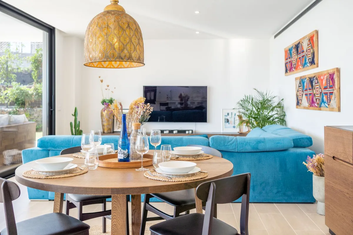 e639f072-2180-4625-a777-1d047e6cc357