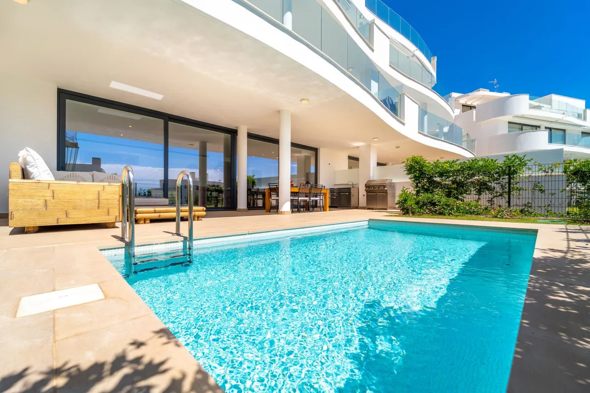 fd554f8d-b43b-431b-ba3b-359b74ebf1ce