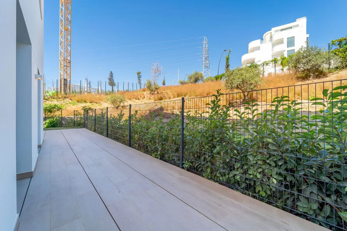 ff725485-1fd8-41c7-a0ef-e2d7f3a615cd