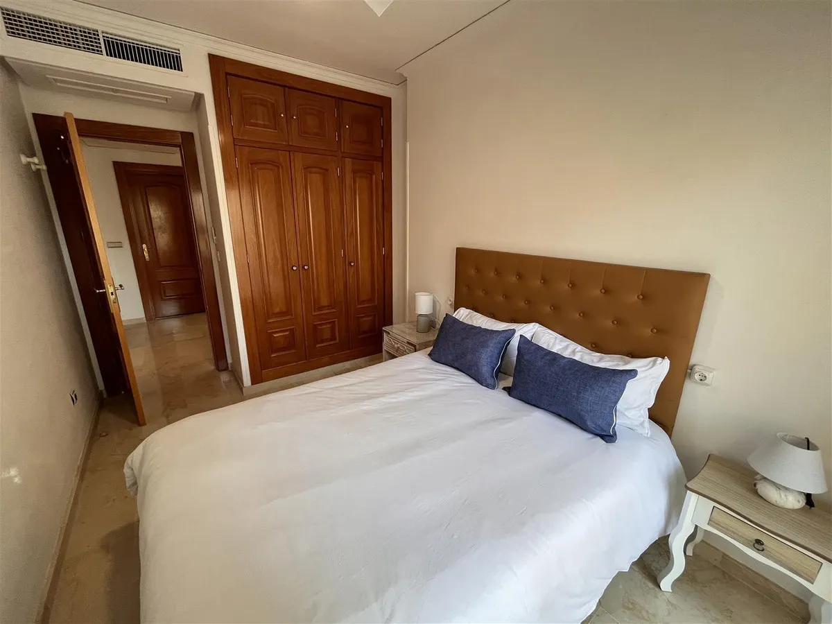 0b85a49a-3cf8-40ce-8b2e-e4d2d9ea3646