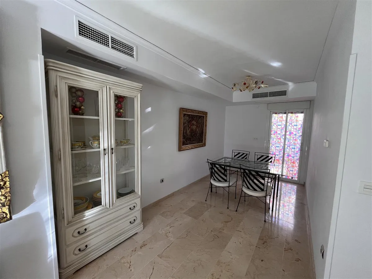 0e10aba0-550b-47fe-9a1e-aa81d0d13984