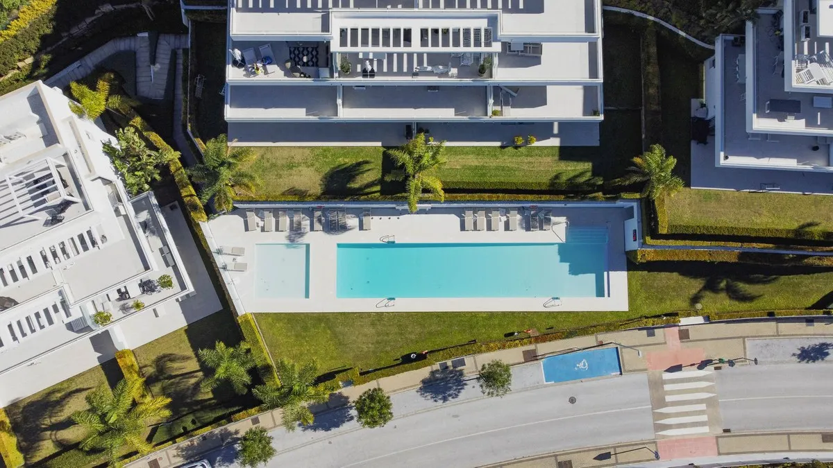 57b00101-1680-407a-bbd1-d66b2e316254