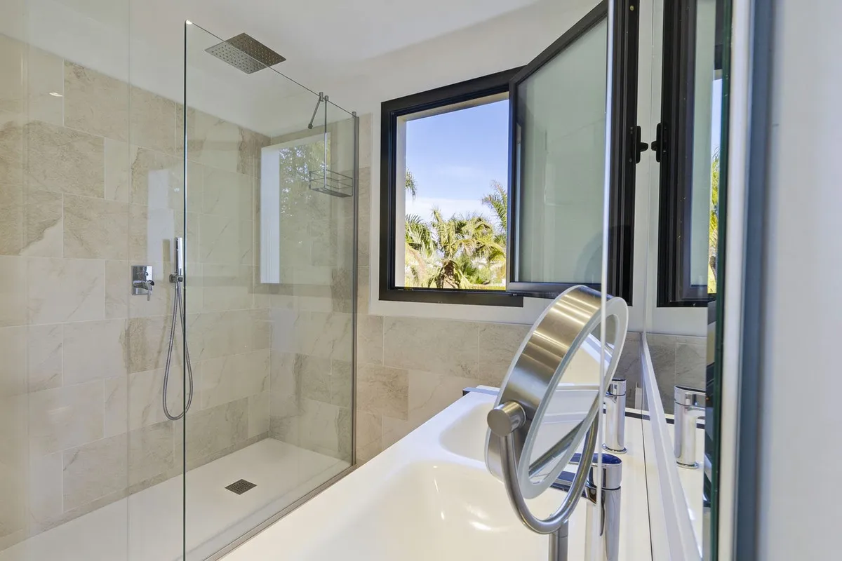 9d55a612-d088-42c0-9fb4-bba73298172e