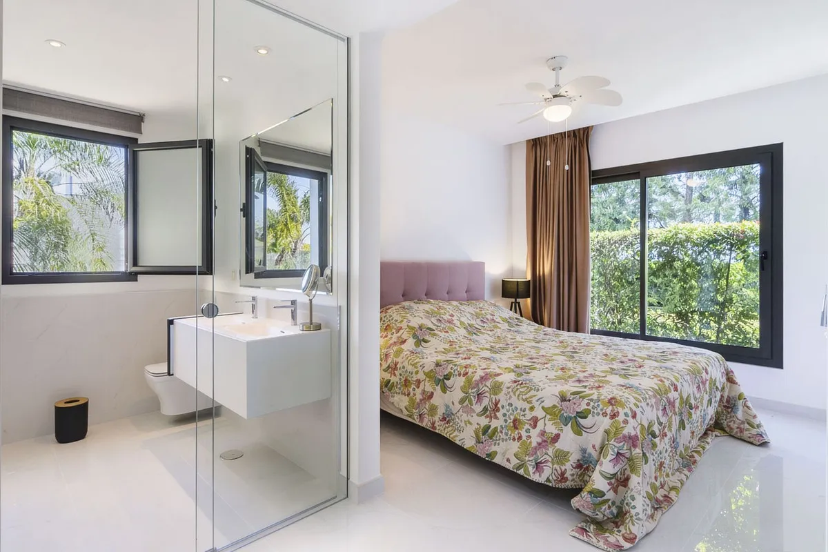 e00589cb-6eaa-4481-afca-ce622dd254d4