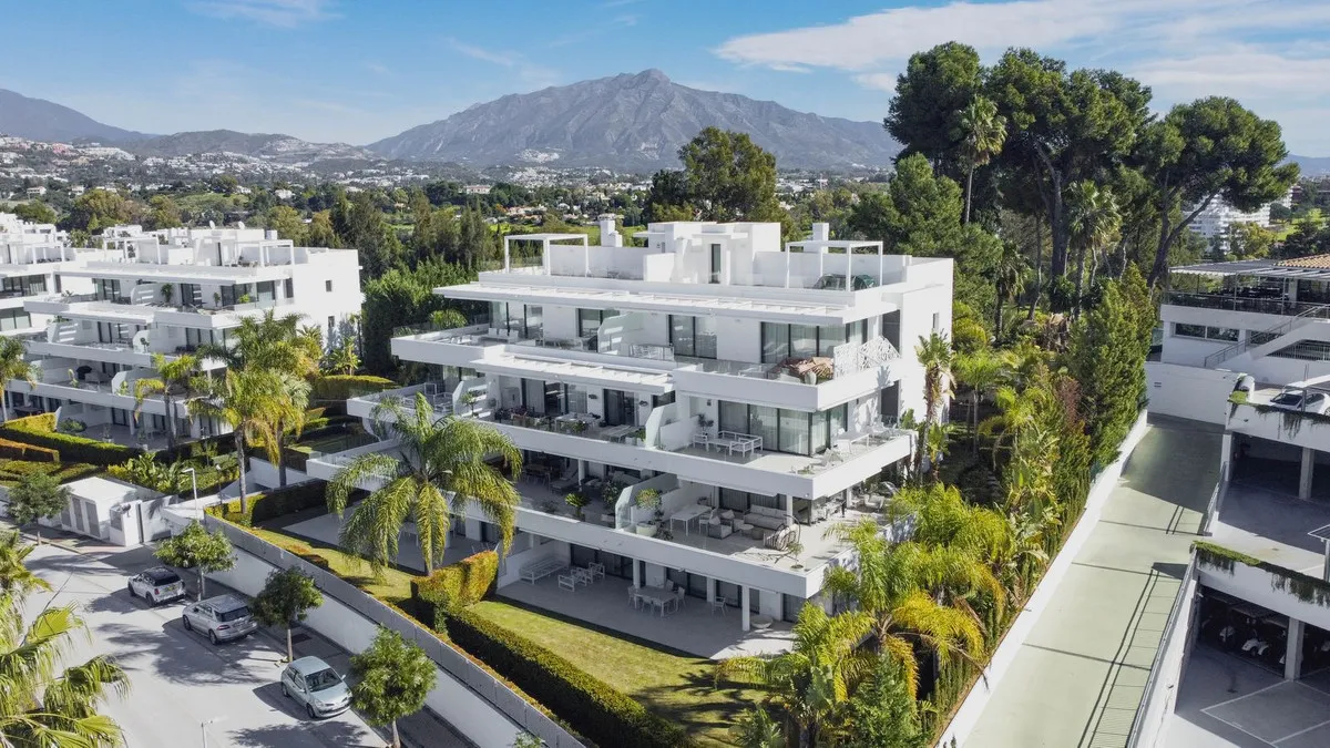 eef7b085-3306-49d1-b832-25f01751cab4