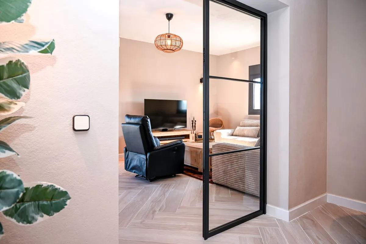 2e281f0a-f8ba-4614-94b7-cd498e089068