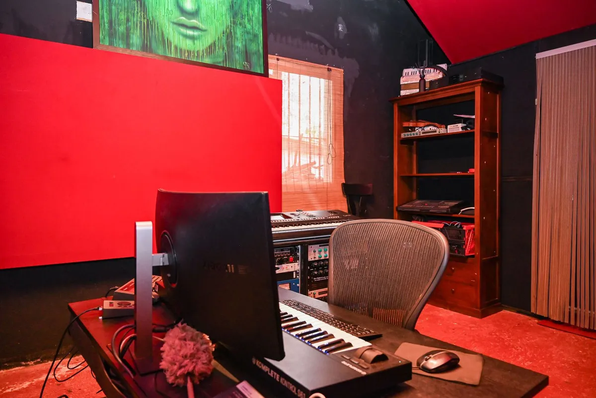 2ec51d92-1190-4839-b5f8-d42fbc82e745