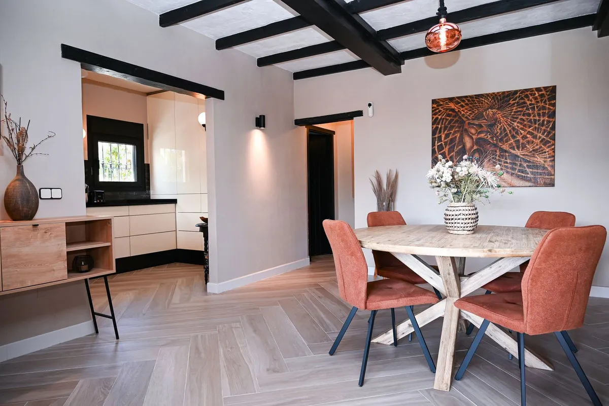 3564f80c-26f8-4bfa-8d8c-d0e32abd883d