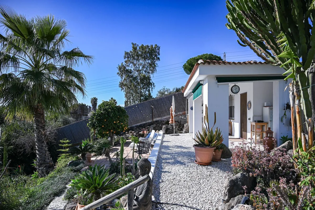 38ba73ee-f17d-49cb-baf1-0f04fba57437