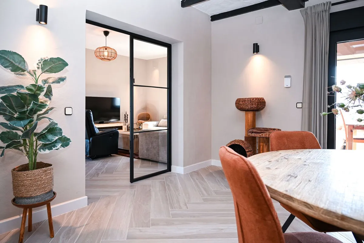 4f8bbcad-a005-437a-a298-b28eed14c0d2