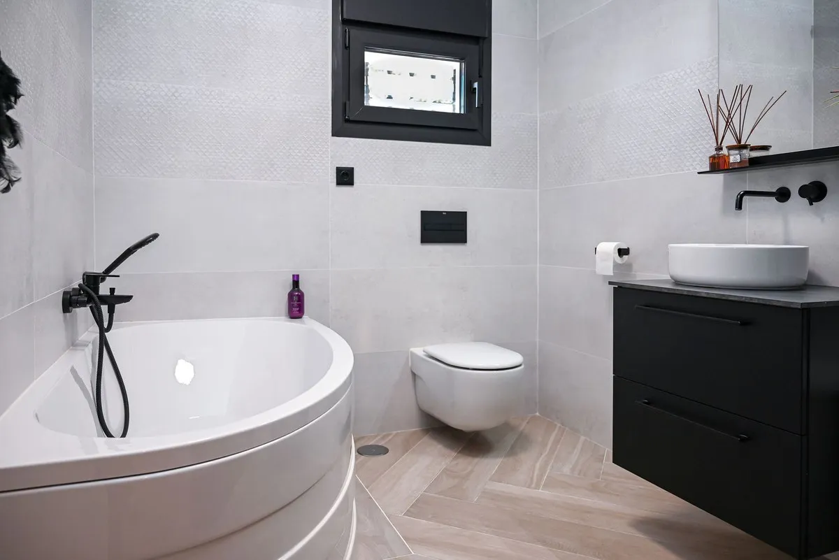 64a1cfb4-b5ca-42a6-b5ac-1dc1cee4c0c0