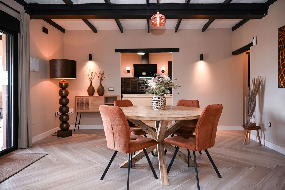 76c024b2-c097-44e0-9cb0-d3c22e0c9d90