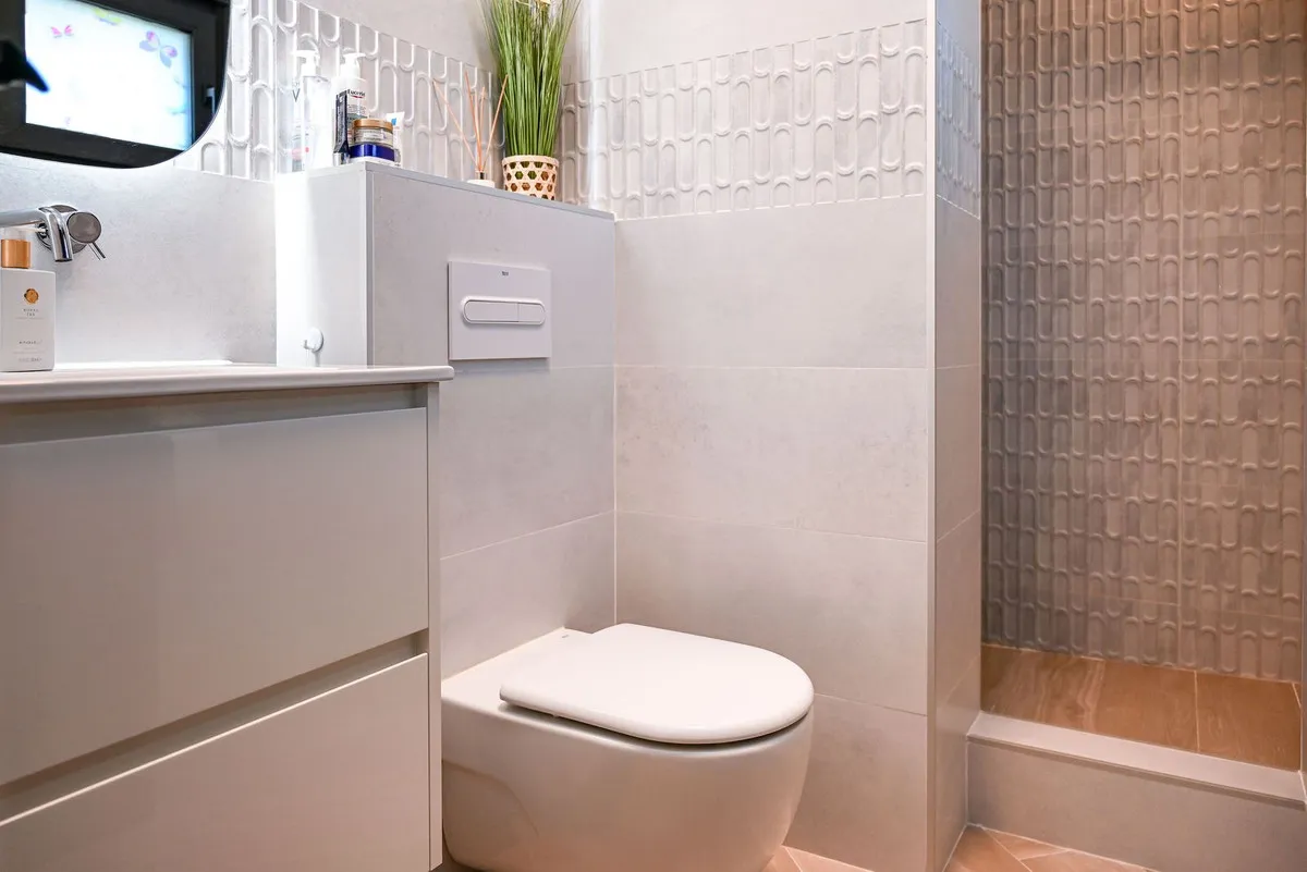 7a684158-19ee-42cb-9a51-c3051e8ac646