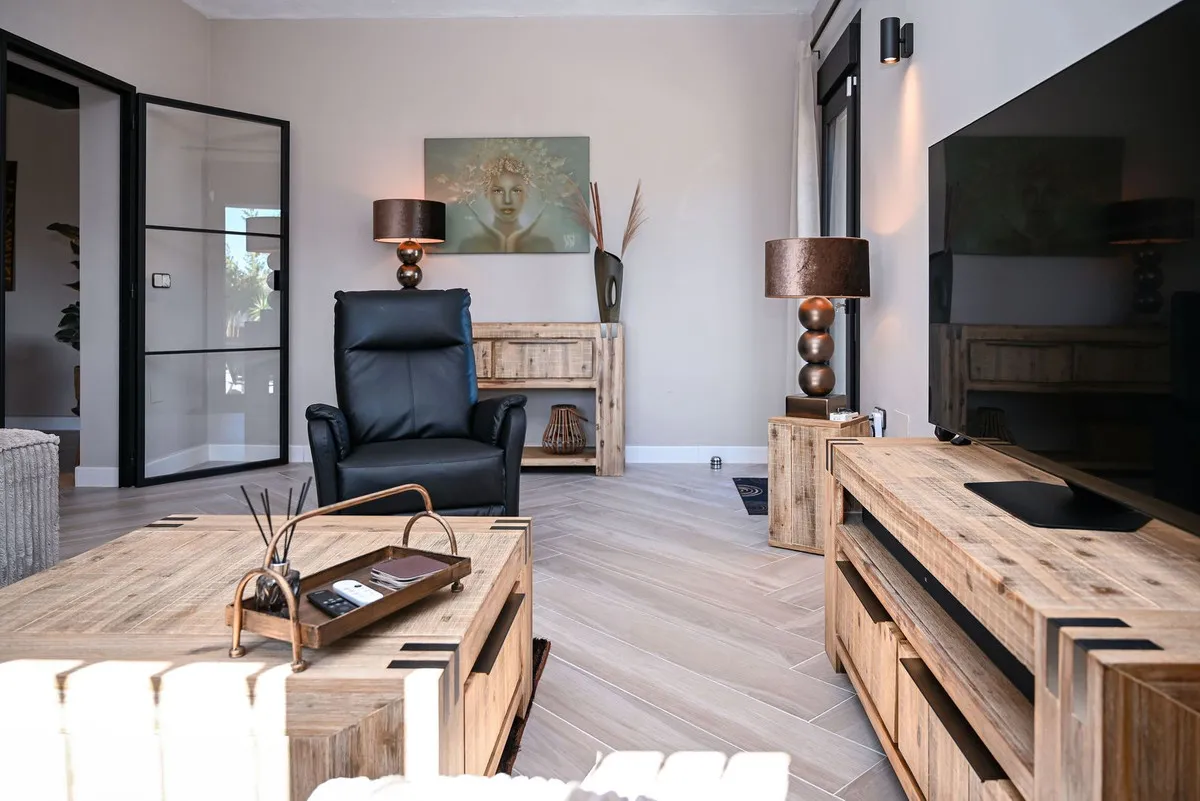 7d93db17-66e2-4422-9085-7f63b2427bb4