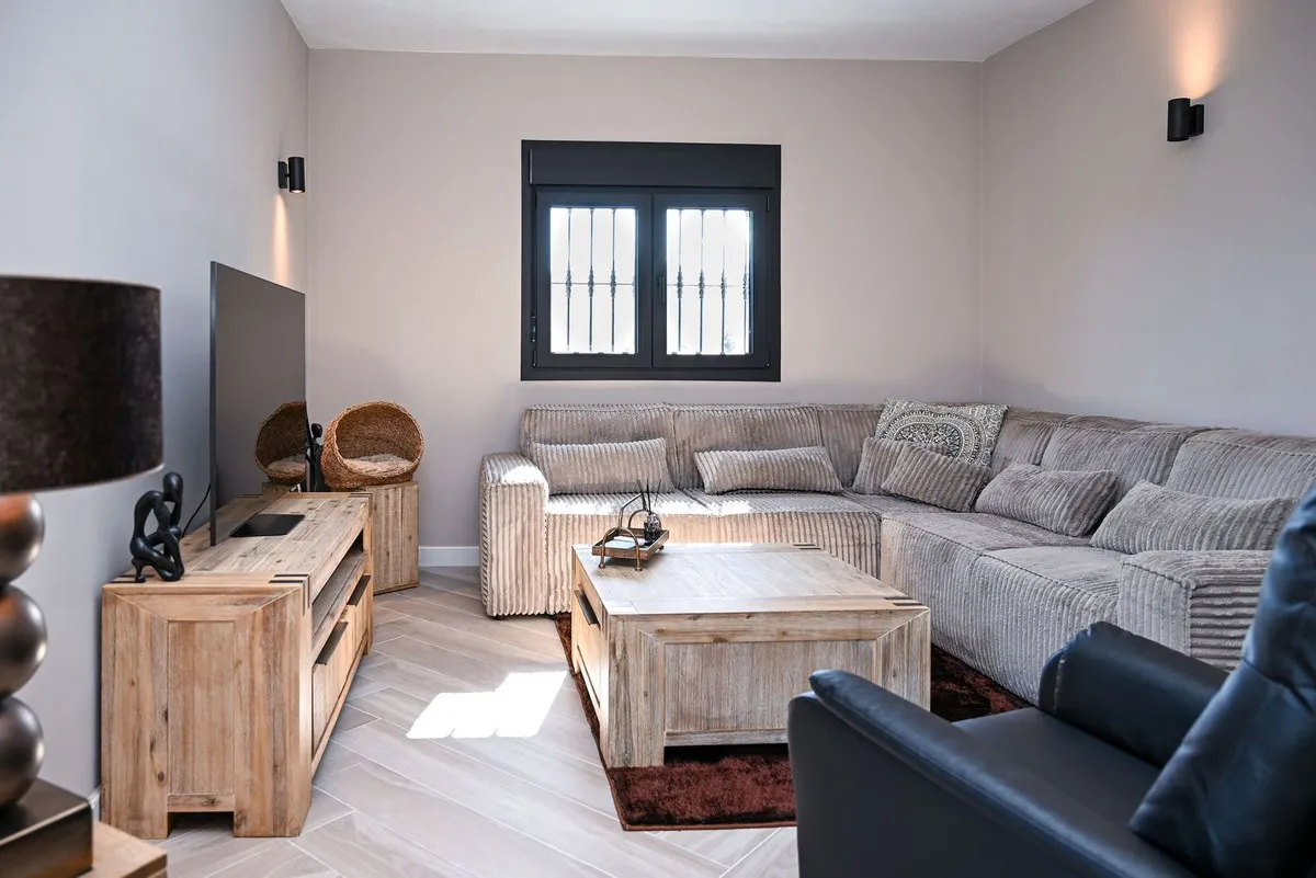 80814657-0d61-4b63-918c-a9604f3d118b