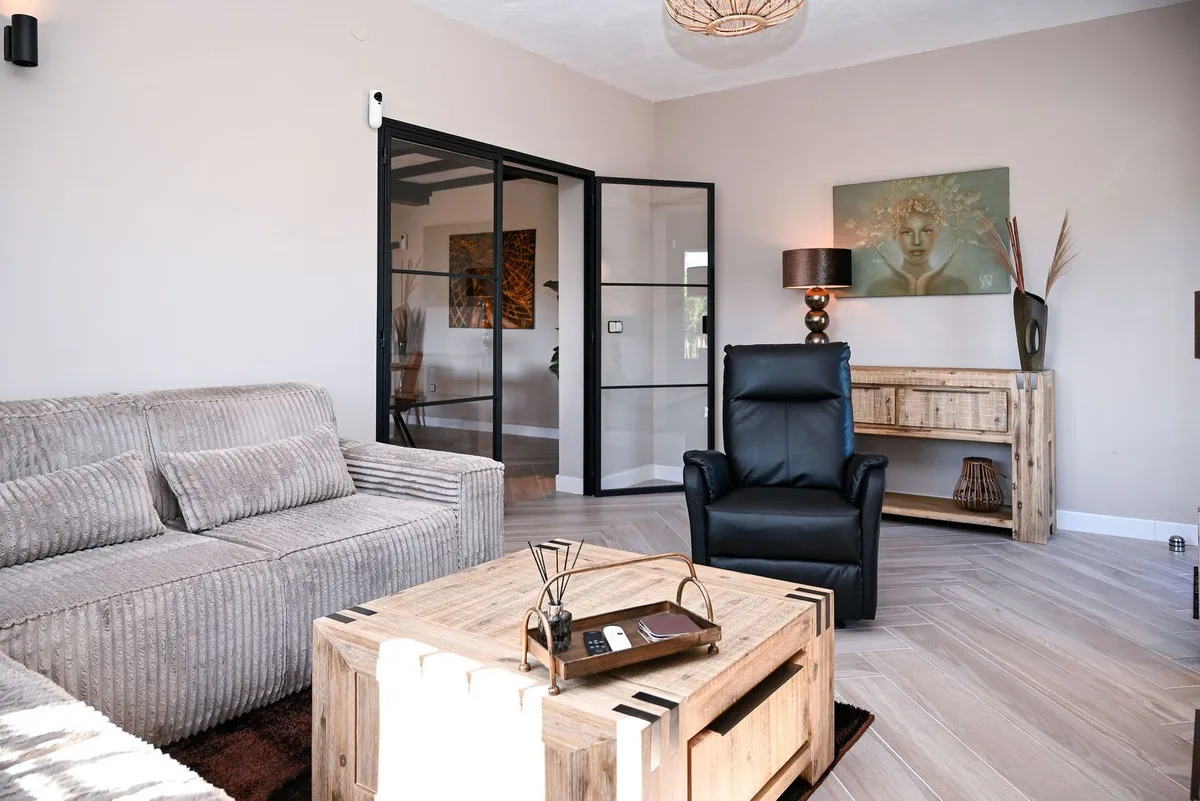 b21d88f2-e610-48ad-8a56-11c11689625e