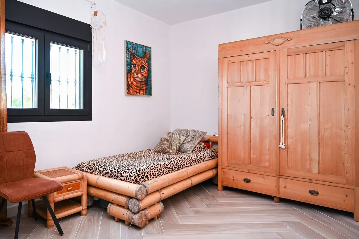 c70d4fe6-24ec-46cd-b18d-7859f248ba54