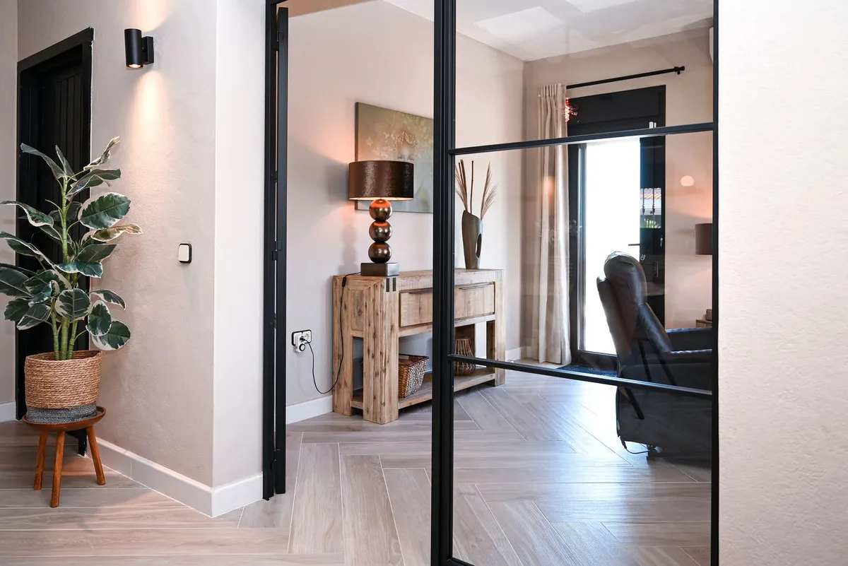 d66df803-108f-4483-a5d4-ba72d83d03e1