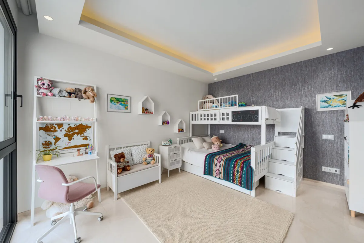 0f6d0ef0-a240-4401-961b-a64d3c2b642f