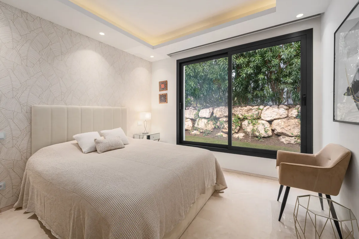 31d9ee09-48d6-4378-b07d-f5e4a320b27f