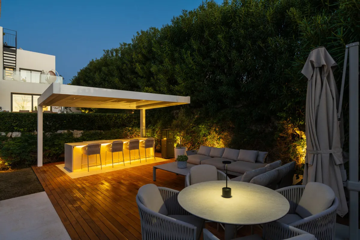 ca889eb1-4447-4ee0-9949-c8afcdf71c9c