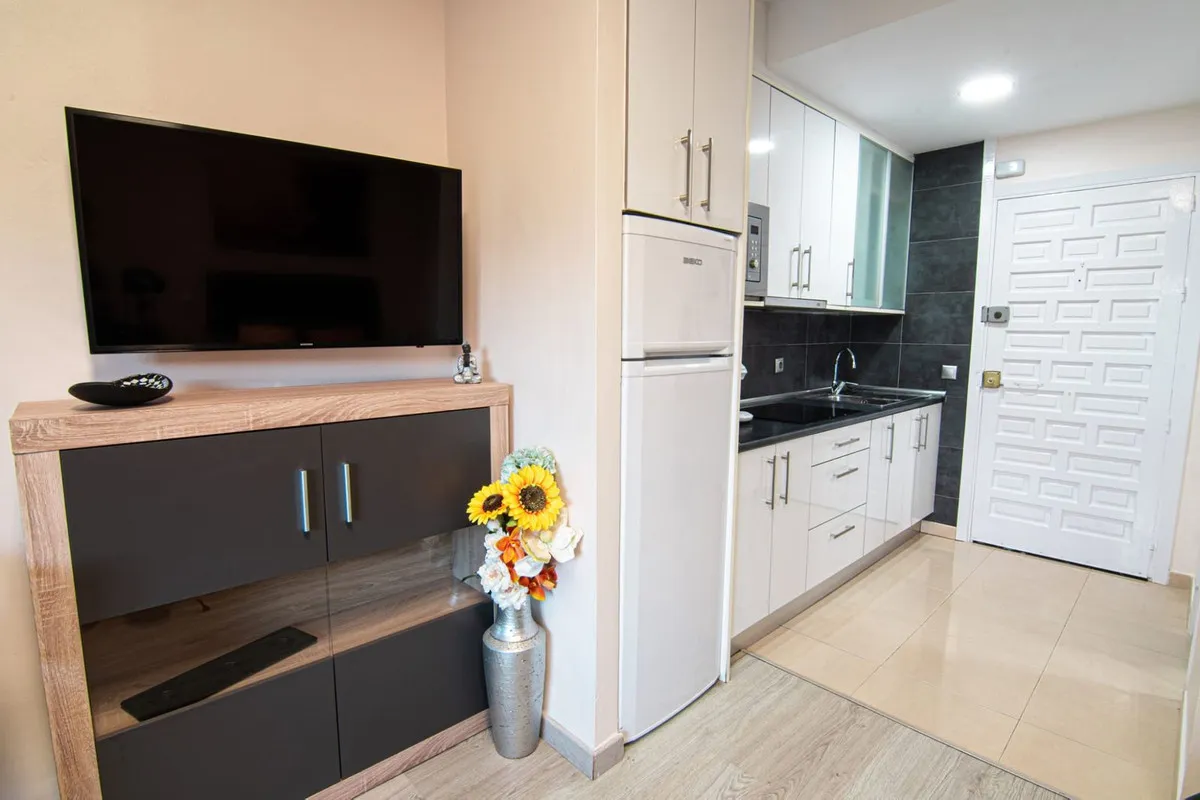 fd980abd-16e0-447d-ad37-49bd2df3500b