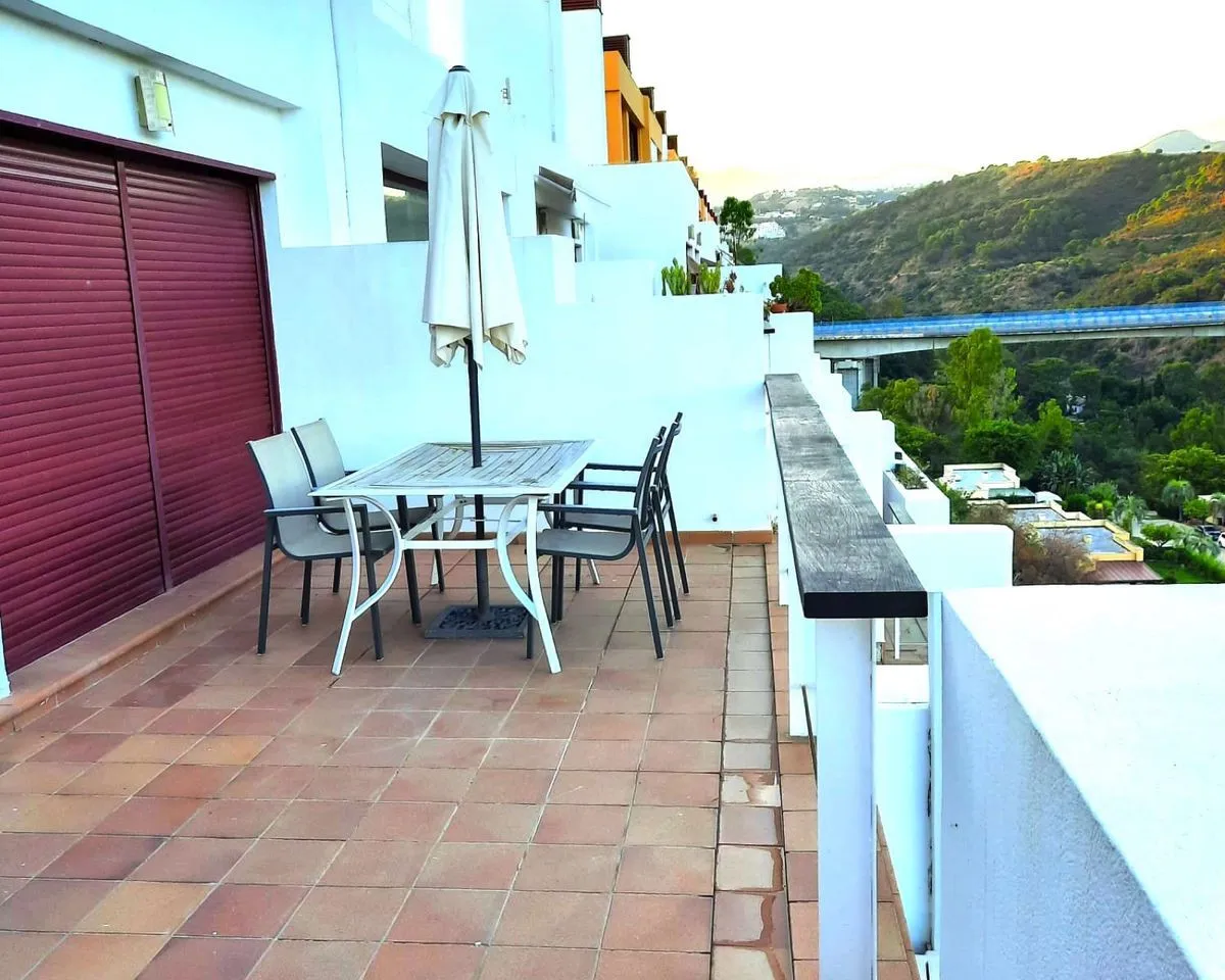 4c97d6a8-3e09-4fa3-a300-46f5af9f8ef5