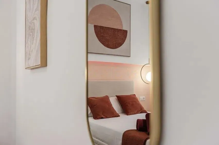 7b690e77-45cf-4c28-aa30-24b8802f796a