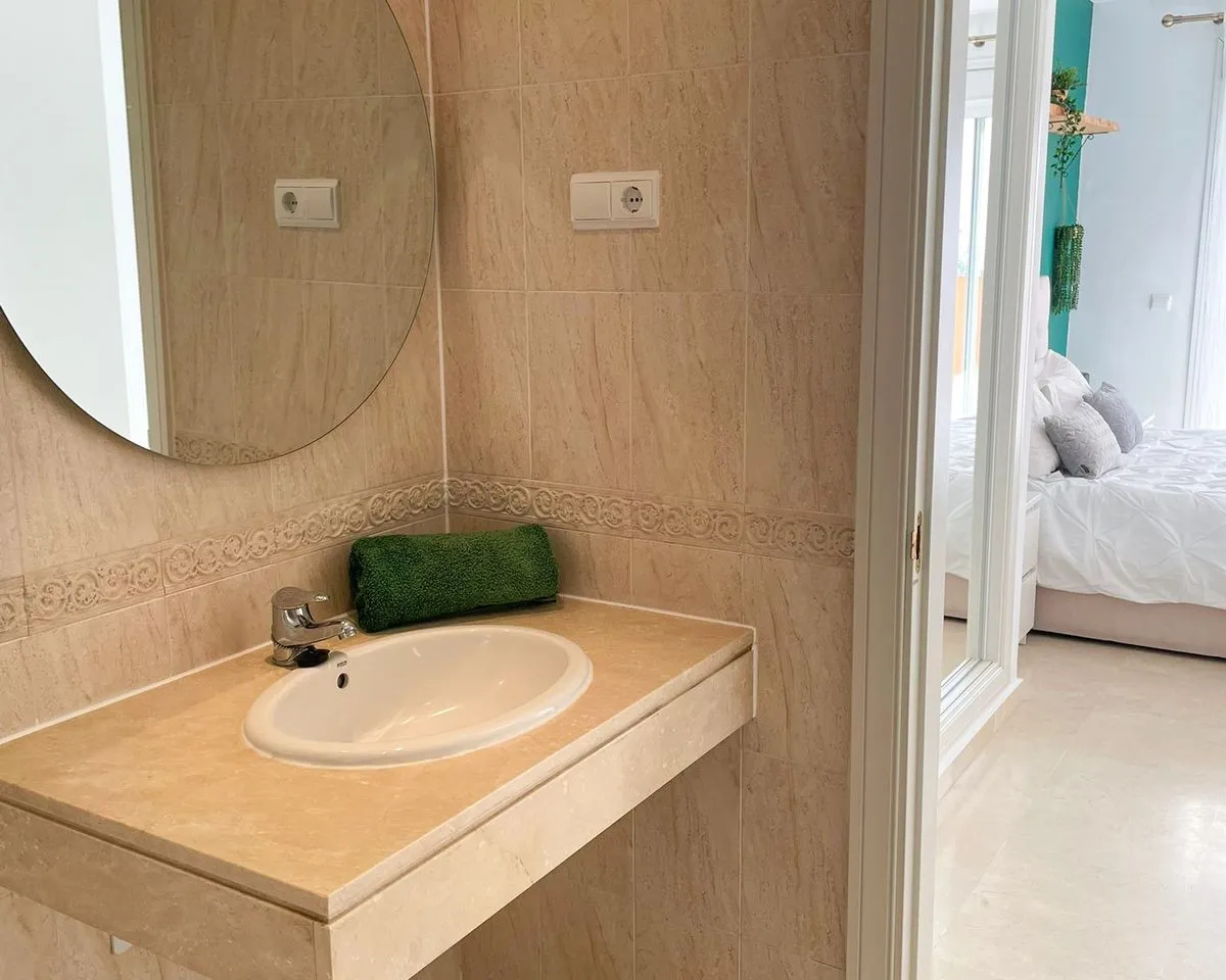 df0b09fb-01bf-455d-88b8-1fe4b4fb98eb