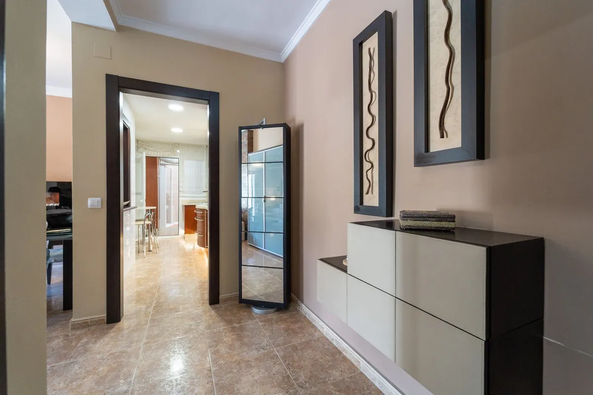 54b904fb-1f1d-4e44-99ef-4f80025f8579