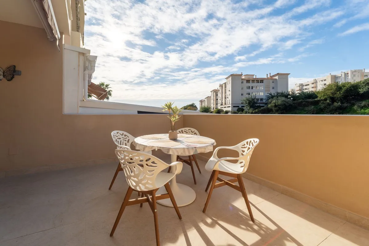 b66d4b4d-5998-4098-92c4-ea817532f7f1