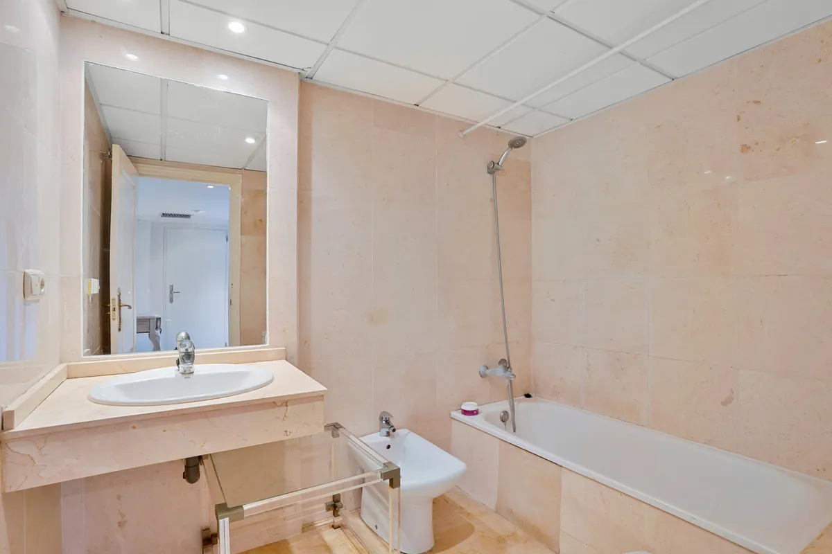 60f836d3-b9aa-422f-805e-ee31b5a535d5