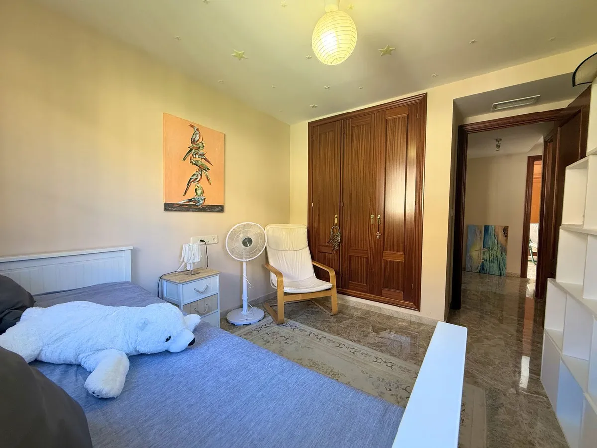 a4fa3ba7-5214-483f-bbaf-0f534a6c42a4