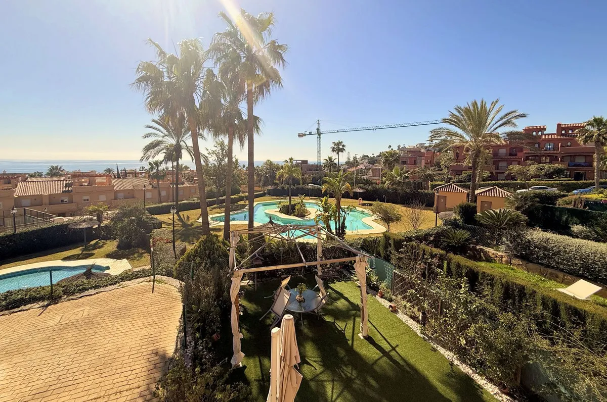 a51b7891-5677-4a17-984d-ffb7c9453090